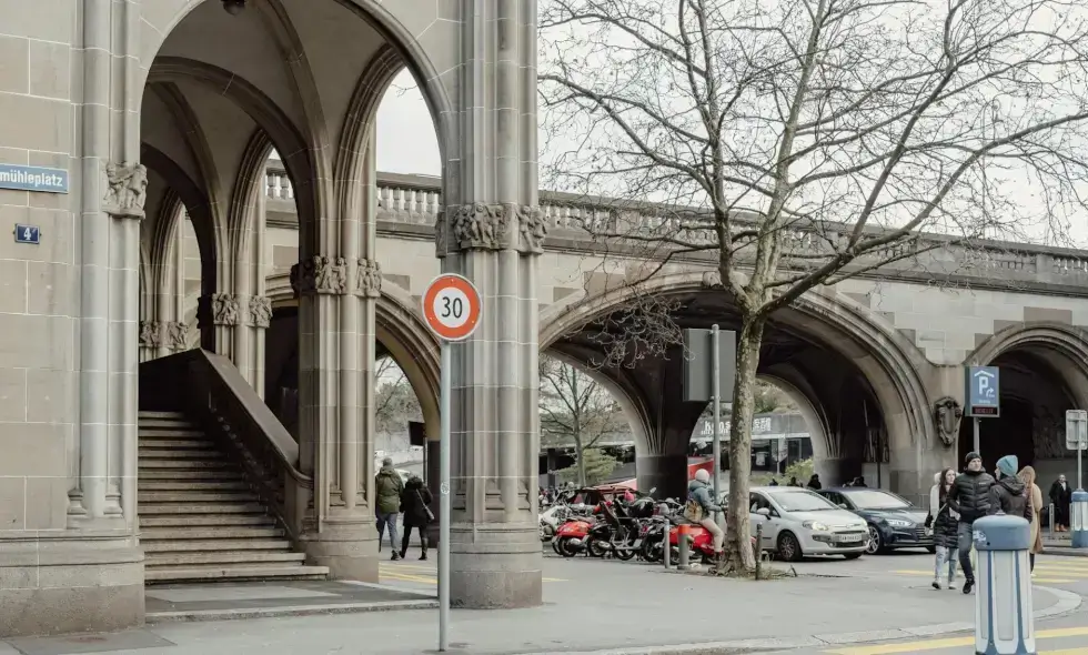 Swiss transportation system and online purchase of e-vignette