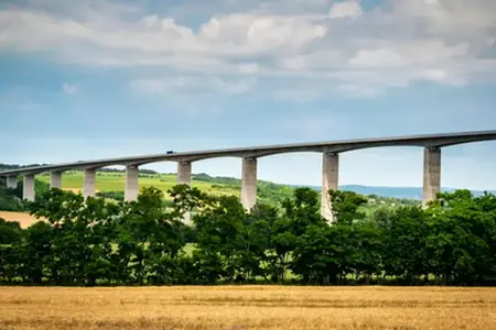 Hungarian highway e-vignettes: How and why should we purchase them?